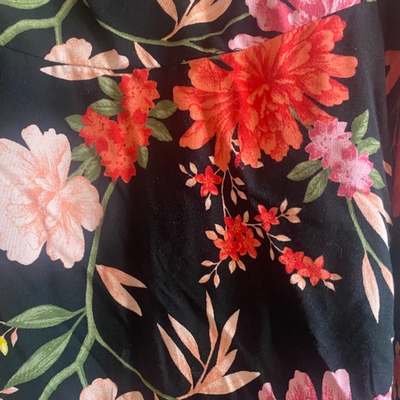 Old Navy Hawaiian Print Floral Dress - Picture 7 of 7
